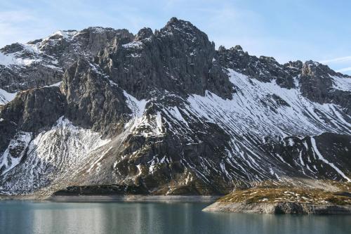 Landschaft-Herbst-Winter-Lünersee-1